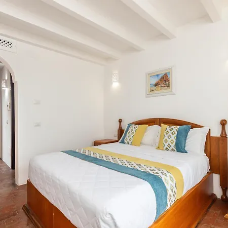 Vecchia Marina Hotel Àrbatax