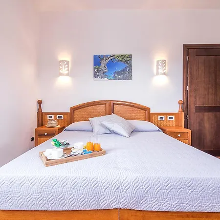 Vecchia Marina Hotel