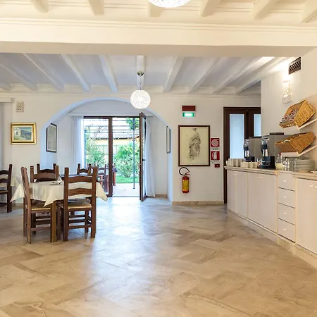 Vecchia Marina Hotell 3*