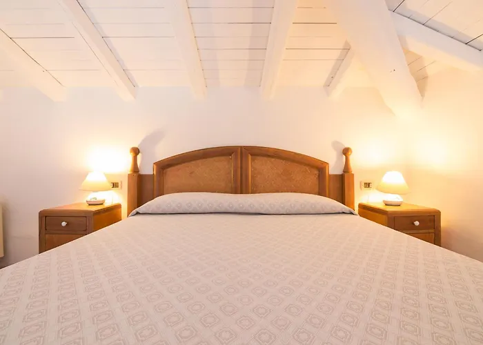 Vecchia Marina Hotel 3*